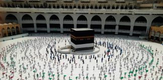 Arab Saudi wajibkan semula pakai pelitup muka, penjarakan sosial