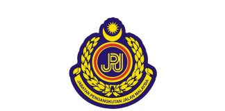 JPJ vehicles escorting timber lorries part of special operation