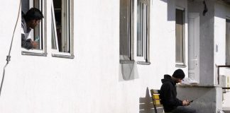 Diskriminasi hak: Pelarian Ukraine diterima di Hungary, siswa Afghanistan dihalau