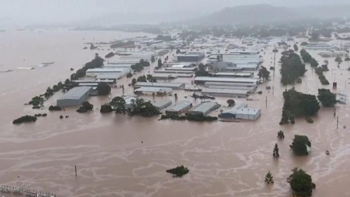 banjir darurat AU