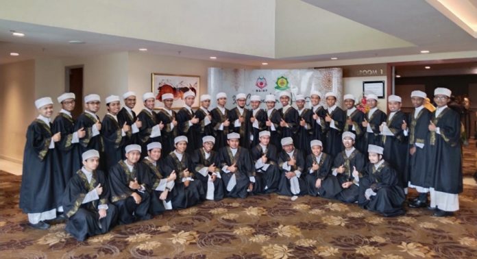 50 pelajar PMA