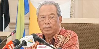 Muhyiddin didakwa enam pertuduhan