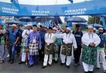 Gerimis tidak halang ribuan penyokong PN iringi calon