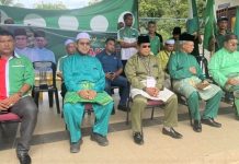 Tok Pa iringi calon PAS di Jeli, Nik Abduh di Bachok