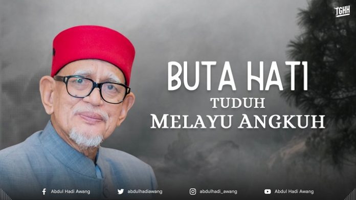 BUTA HATI TUDUH MELAYU ANGKUH twitter