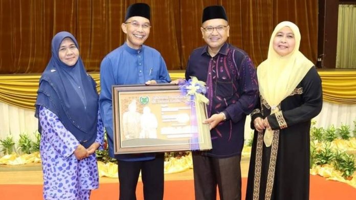 PERLIS