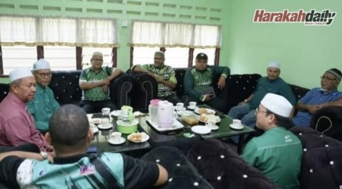 Kisah kerajaan ditubuhkan dengan empat undi