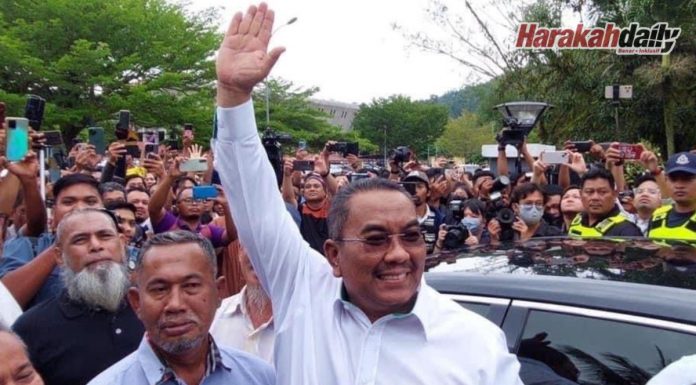 Kerajaan penakut guna polis sekat kemaraan rakyat