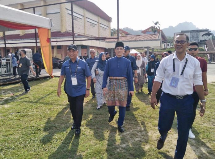 azmin2