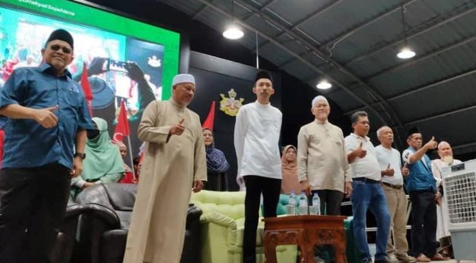 Bekas Naib Ketua Pemuda Umno Kelantan sertai PN