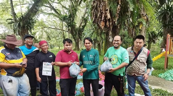 PAS Sandakan agih lebih 1,000 pek daging korban