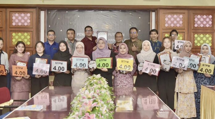 STPM 2022: 13 calon raih keputusan cemerlang