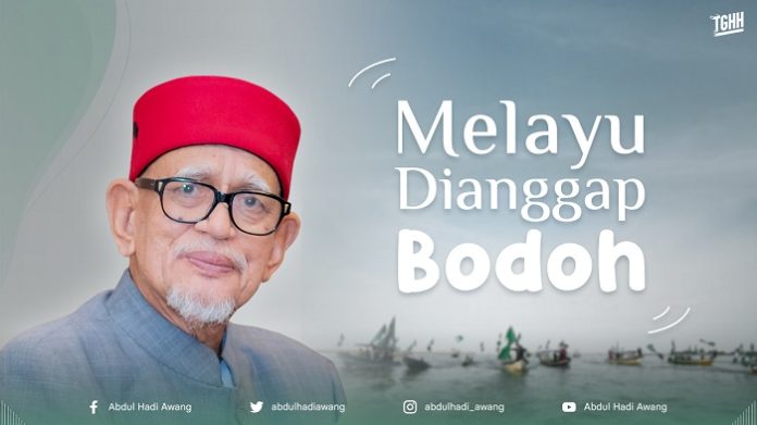 MELAYU DIANGGAP BODOH twitter