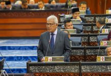 Pembangkang jadi mangsa pendakwaan politik
