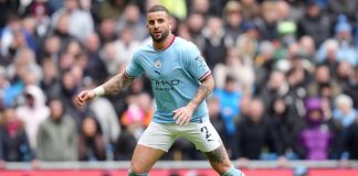Kyle Walker kekal di City