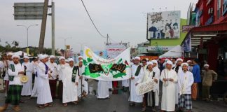 Hubbu Nabi: 3,000 pelajar pondok sertai perarakan