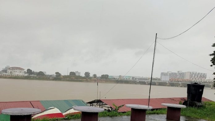 hujan
