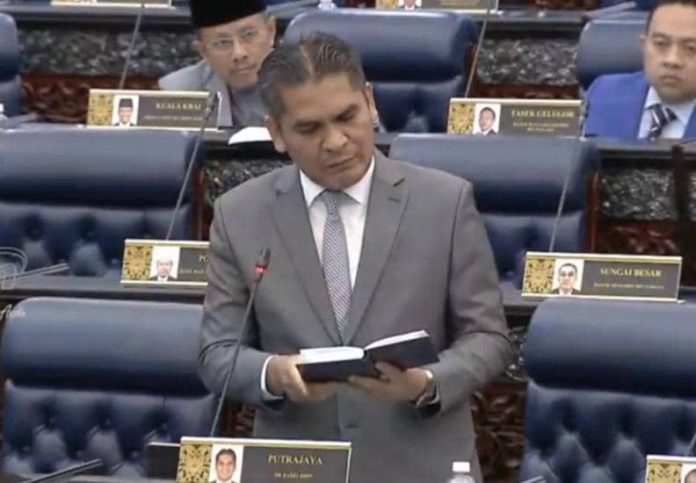 Radzi Jidin parlimen 2