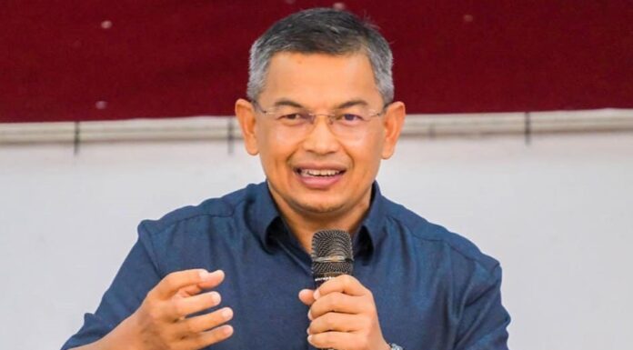 Malaysia dibentuk daripada gabungan negeri