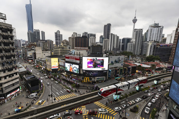 Bloomberg-Malaysia