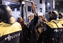 Polis Belanda gempur pelajar universiti pro-Palestin guna jentolak