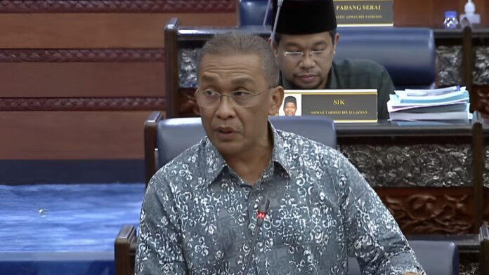 Dato Takiyuddin Hassan di Parlimen 110724