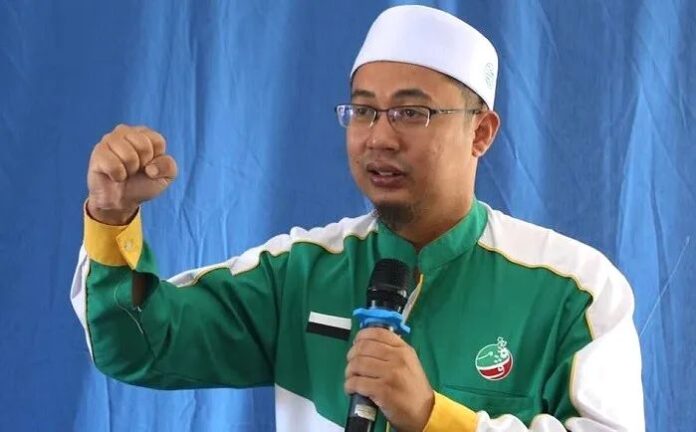 Ahmad Azlan Abu Bakar......