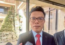 Mahkamah tolak injuksi Mohd Azizi hentikan PRK DUN Nenggiri