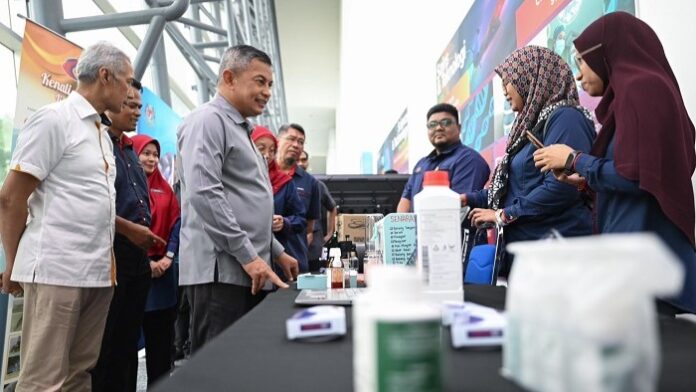 azman2