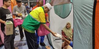 ADUN Kupang ‘ligat’ redah banjir, bantu mangsa