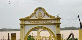 Sungai lepasi paras amaran ekoran hujan berterusan