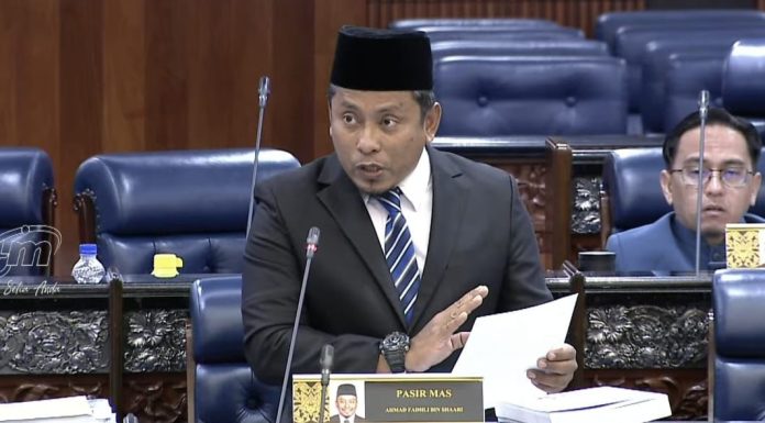 ‘Kalau takut, jangan panggil PMQT’ – Fadhli bidas Anwar
