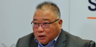 Tiong langgar sumpah: Pecat atau letak jawatan