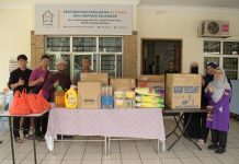 Fa Izin Travel santuni penghuni rumah kebajikan Al Hadid