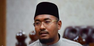 TCO: Apa dosa Dr Samsuri sampai dilayan begini rupa?