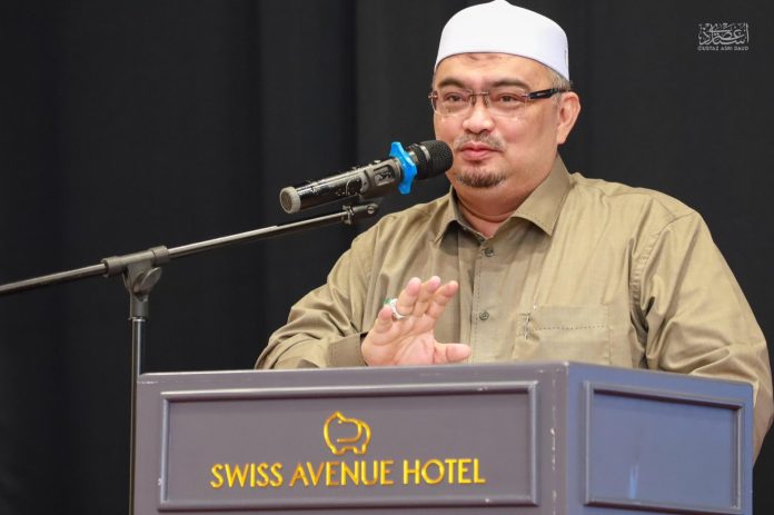 Dr Fadzli Hassan