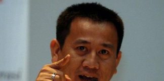 Pemimpin Umno kini sedang ‘samak dan mensucikan’ DAP