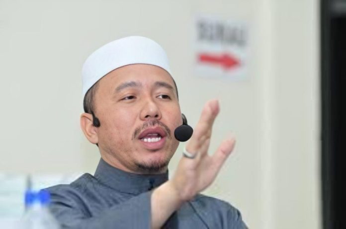 Ahmad Yahaya. 1