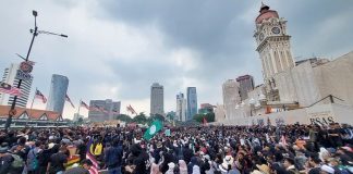 Himpunan mega ambang Madani luncur