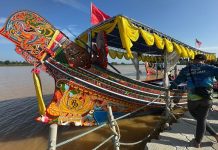 Susuri Sungai Kelantan dengan kolek tradisional