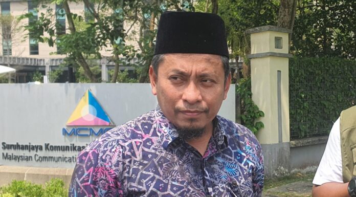Arah SKMM siasat Muhyiddin: Salah guna eksekutif PM