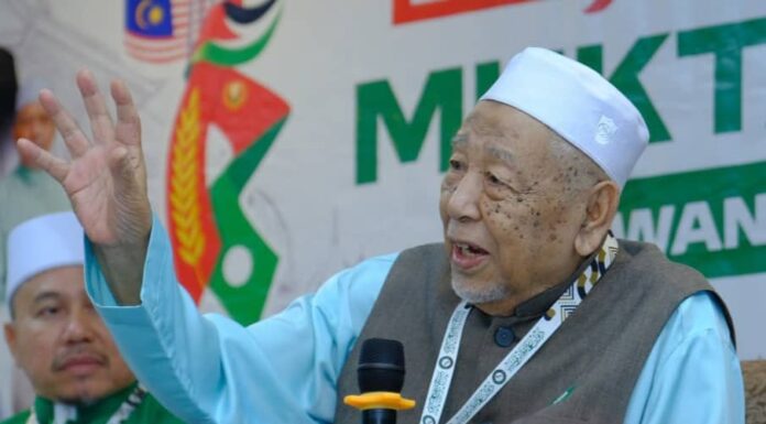 Simbol bulan beri kelebihan besar untuk menangi PRU