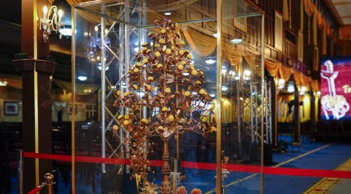 Bunga Mas dipamer julung kali sempena festival warisan