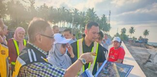 Jalan yang rosak di Kg Tanjung hampir siap dibaiki