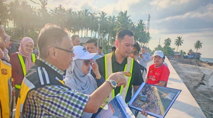 Jalan yang rosak di Kg Tanjung hampir siap dibaiki