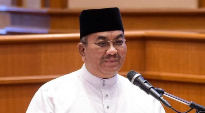 Penjawat awam terima bantuan khas RM2,000