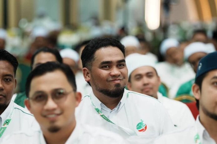 Khairul Nadzir Helmi Azhar 1