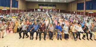 Andalusia agih zakat RM300,000 di Pekan