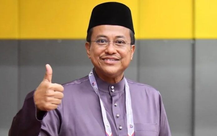 AHMAD-SAMSURI-00-780x470