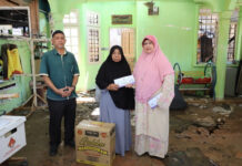 Tiga keluarga mangsa kebakaran terima sumbangan